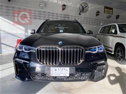 بی ئێم دەبڵیو X7